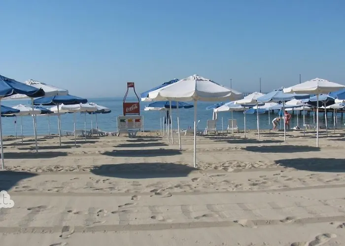 Cozy 1 Bed In Lesso Complex Apartment Ravda