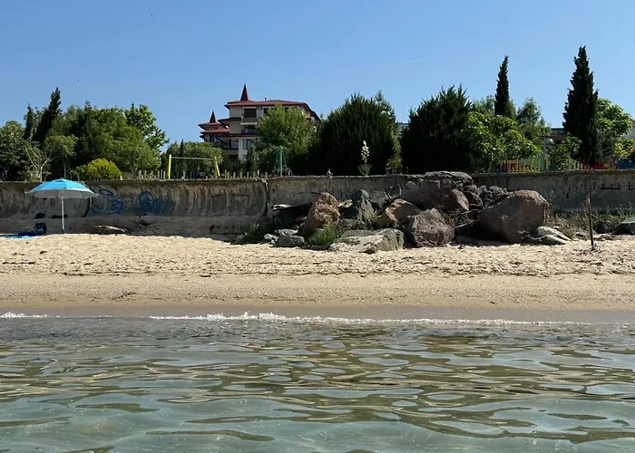 Cozy 1 Bed In Lesso Complex Apartment *