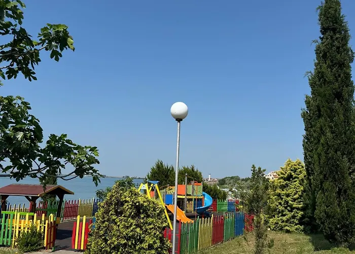 Cozy 1 Bed In Lesso Complex Apartment Ravda