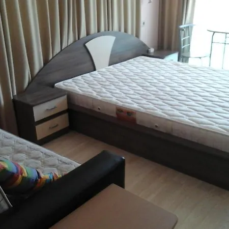 Cozy 1 Bed In Lesso Complex Ravda