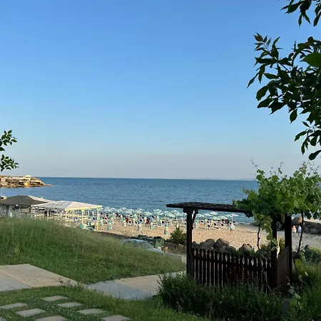 Cozy 1 Bed In Lesso Complex Apartment *