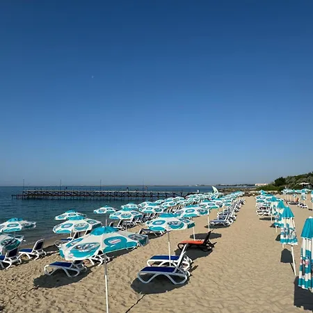 Cozy 1 Bed In Lesso Complex *