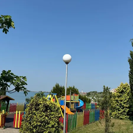 Cozy 1 Bed In Lesso Complex Apartment Ravda