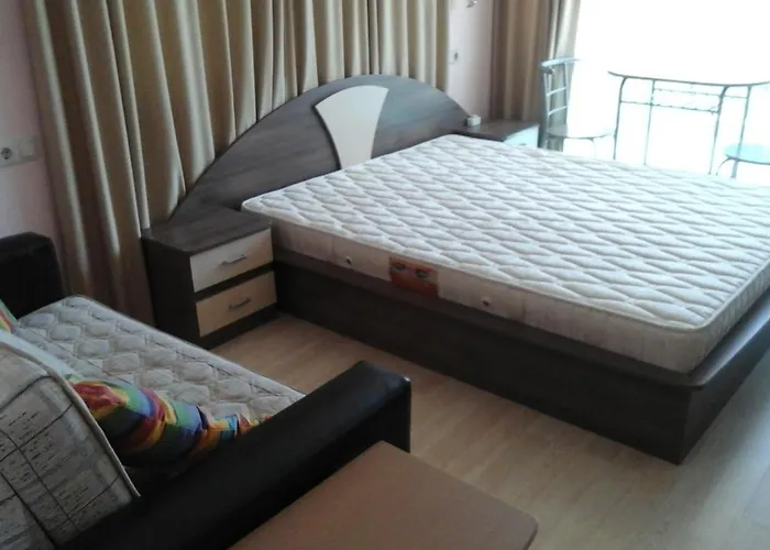 Cozy 1 Bed In Lesso Complex Равда