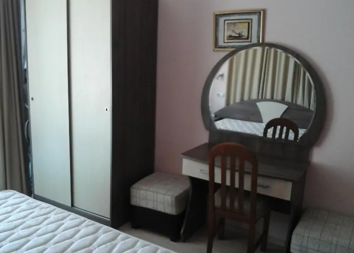 Cozy 1 Bed In Lesso Complex *