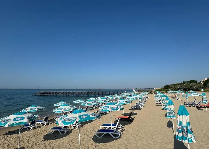 Cozy 1 Bed In Lesso Complex *